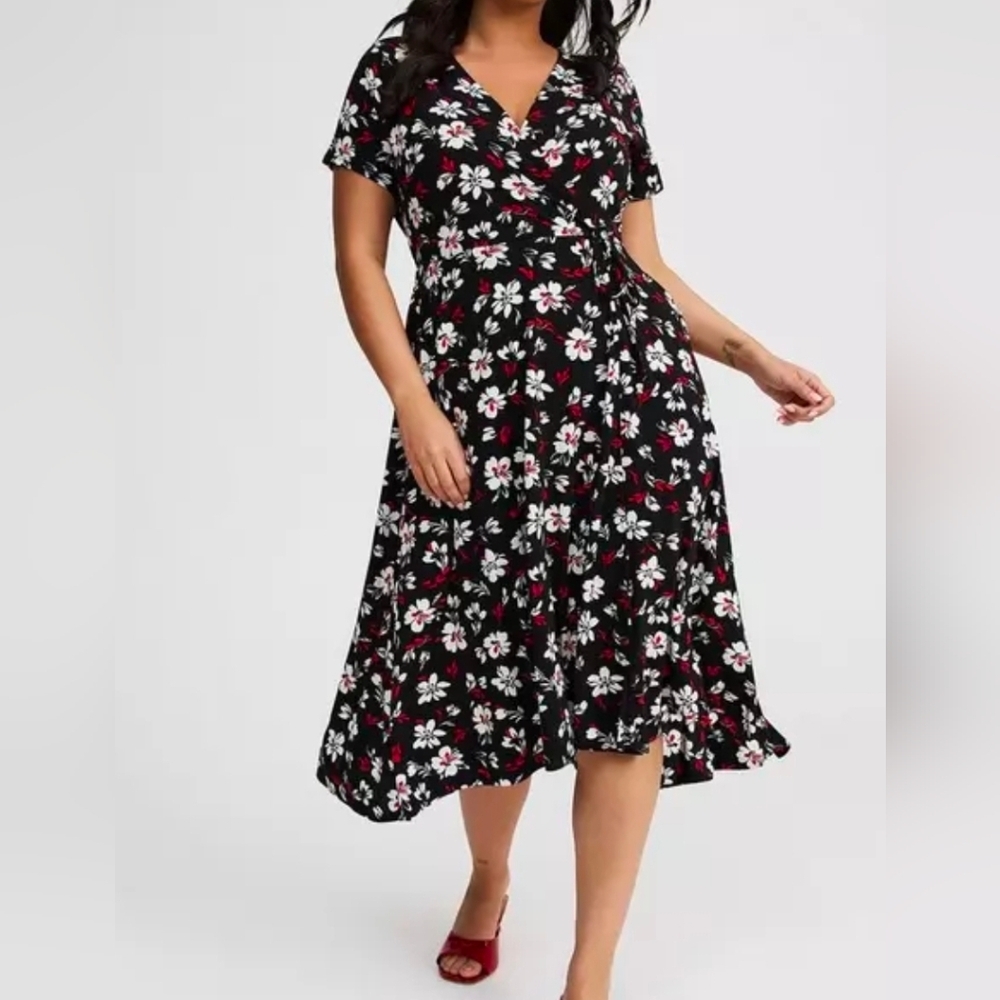Torrid-Midi Surplice Tie-Sleeve Dress NEVER WORN